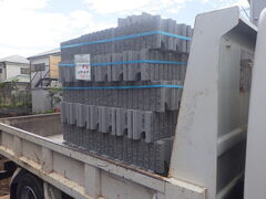 6化粧ブロック搬入_コピー